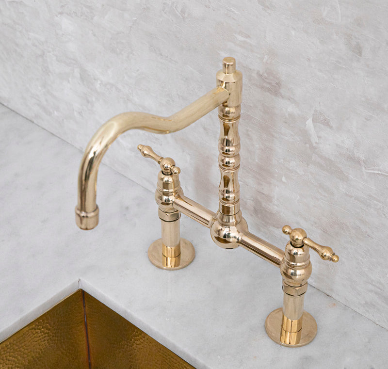 Elegant Vintage Brass Bridge Faucet - BRASSMA